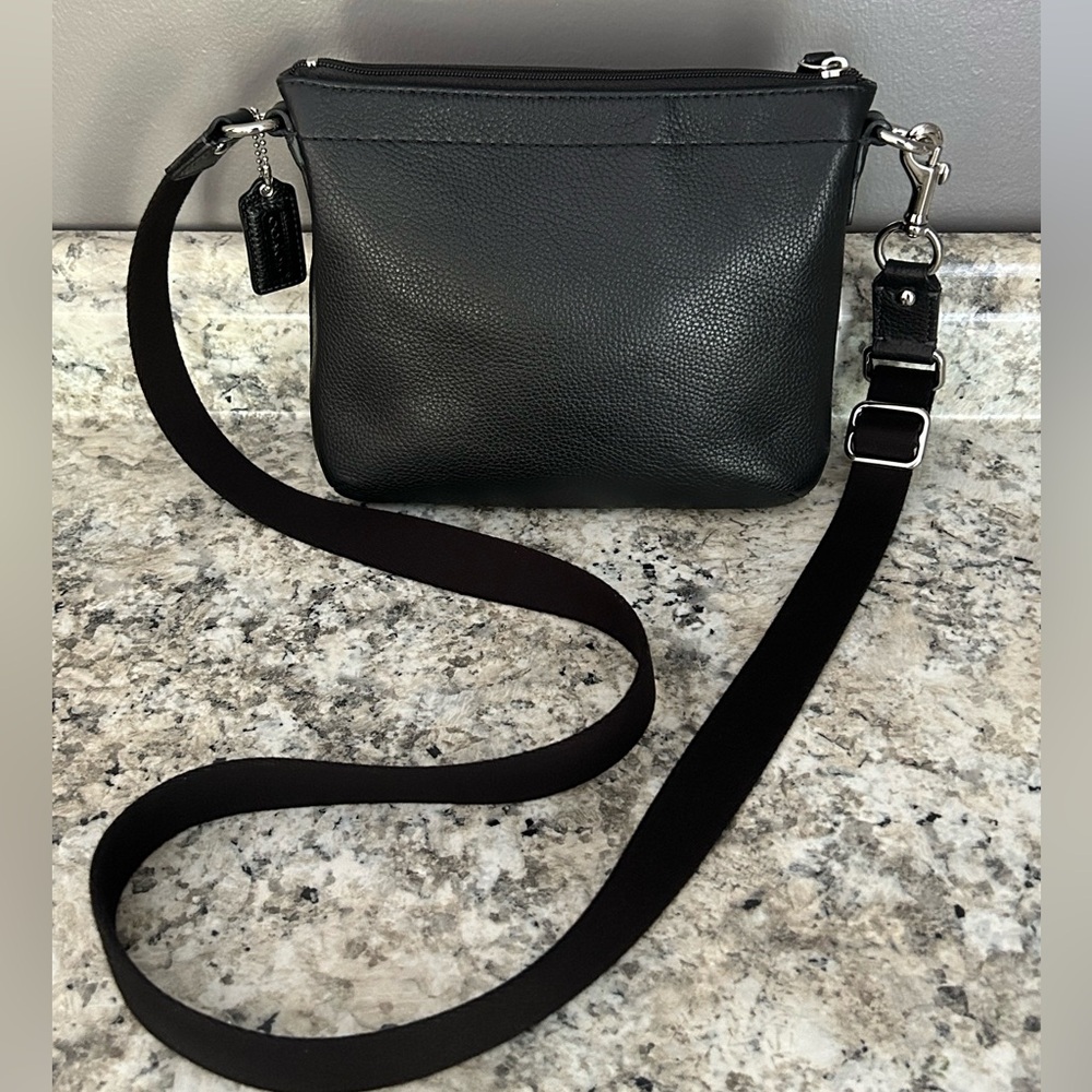 Coach Black Pebbled Leather Penelope Crossbody Silver Hardware Turnlock Pocket - Picture 6 of 15